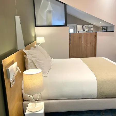 Hotel Berria Par La Maison De Pierre 4*