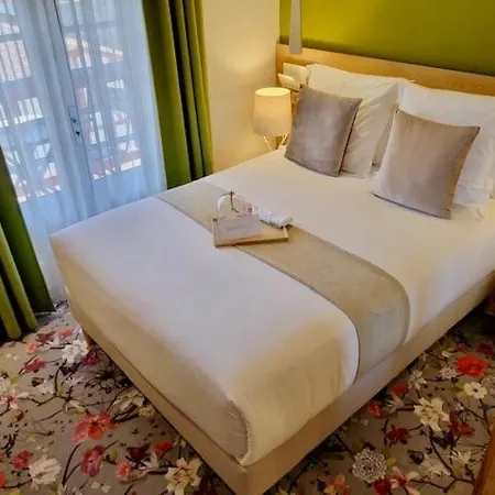 Hotel Berria Par La Maison De Pierre 4*