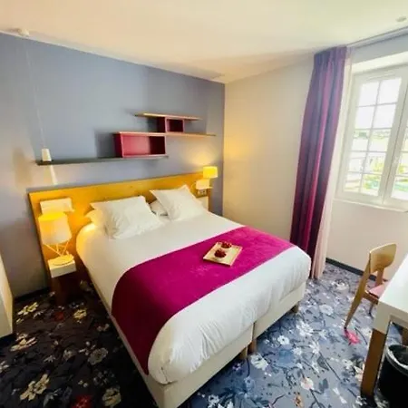 Berria Par La Maison De Pierre فندق 4*