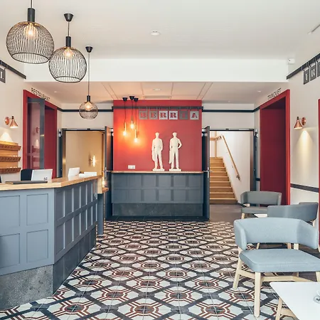 호텔 Berria Par La Maison De Pierre