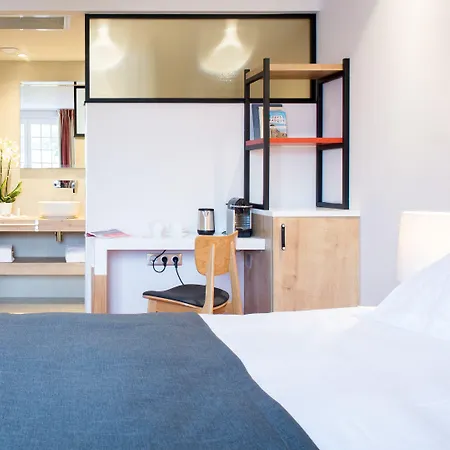 Berria Par La Maison De Pierre فندق 4*