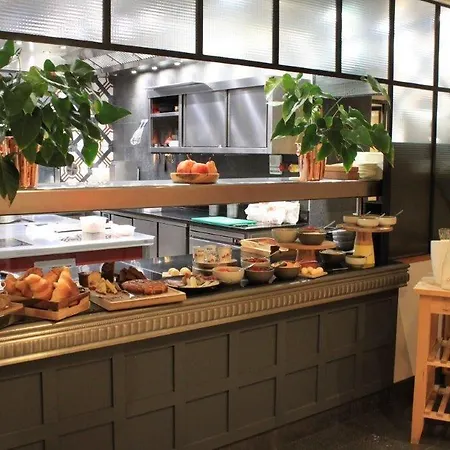 Berria Par La Maison De Pierre 4* 아스파랑