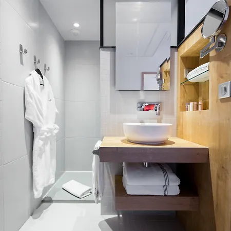 Berria Par La Maison De Pierre فندق 4*