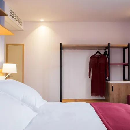 Berria Par La Maison De Pierre 아스파랑