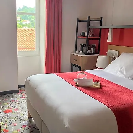 Hotel Berria Par La Maison De Pierre Hasparren