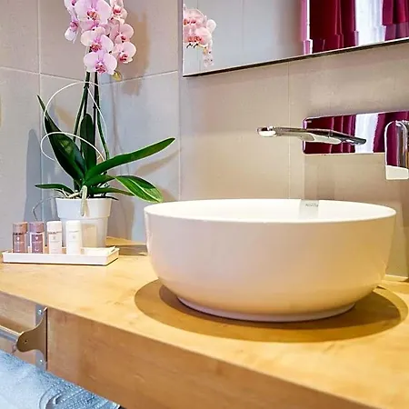 Berria Par La Maison De Pierre Hotel 4*