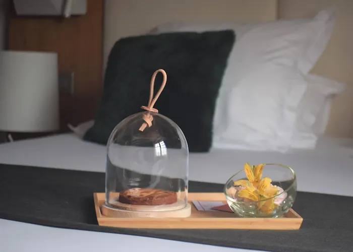 Berria Par La Maison De Pierre 4* האספארן