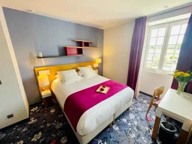 Berria Par La Maison De Pierre מלון 4*