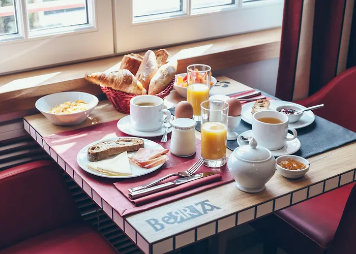 מלון Berria Par La Maison De Pierre 4*