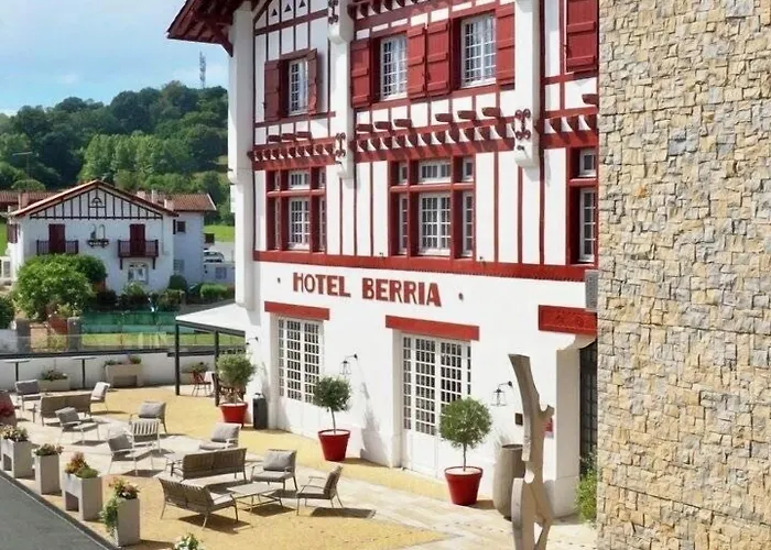 מלון Berria Par La Maison De Pierre האספארן