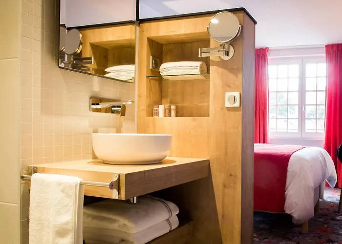 Berria Par La Maison De Pierre מלון